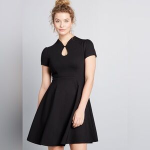 ModCloth High Society Keyhole Vintage Style Black Stretchy Mini Dress Women's S